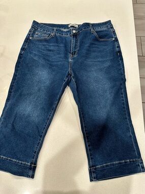 Luvamia Women's Dark Indigo Cropped Jeans